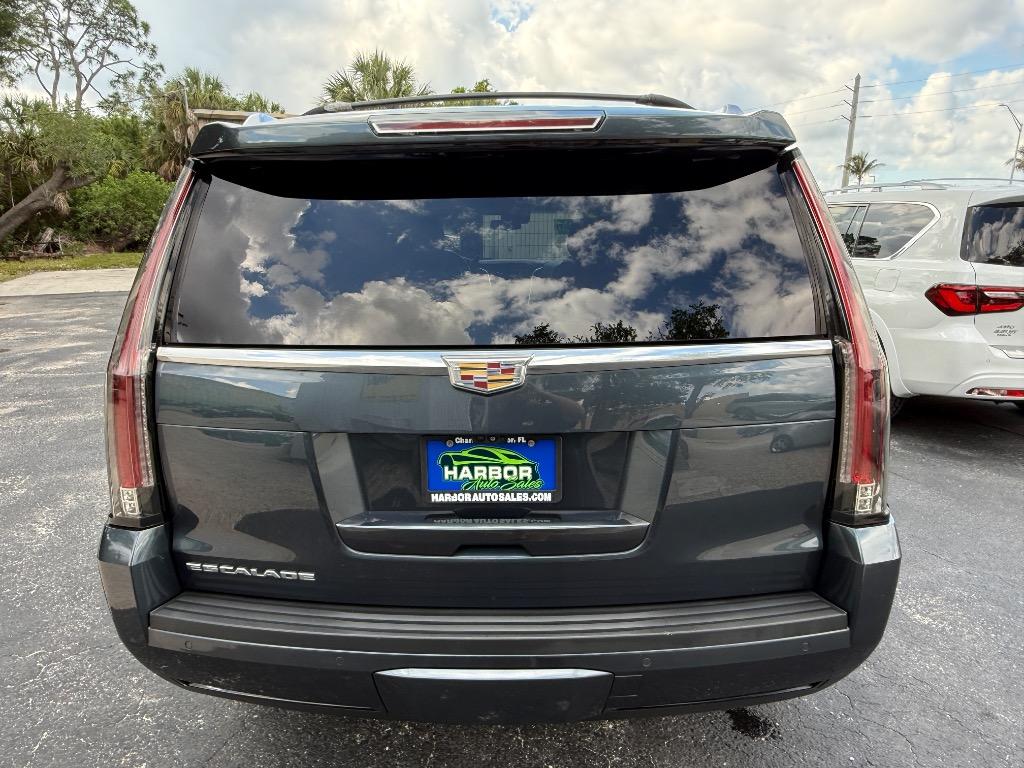 2019 Cadillac Escalade - $34,990