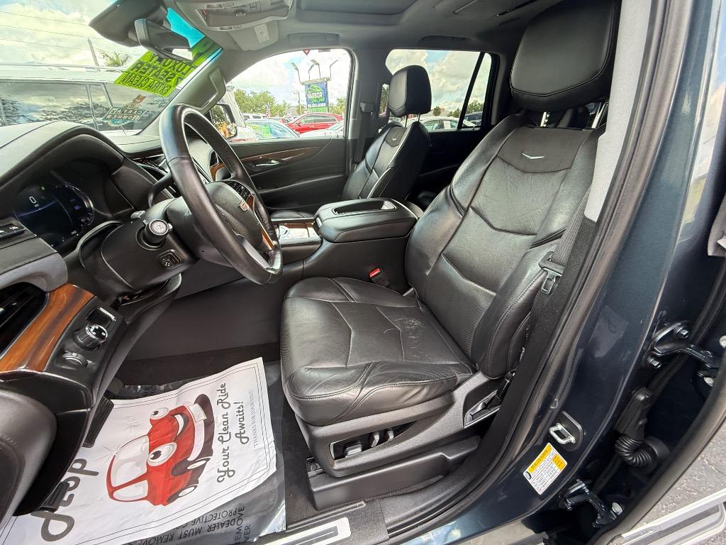 2019 Cadillac Escalade - $34,990