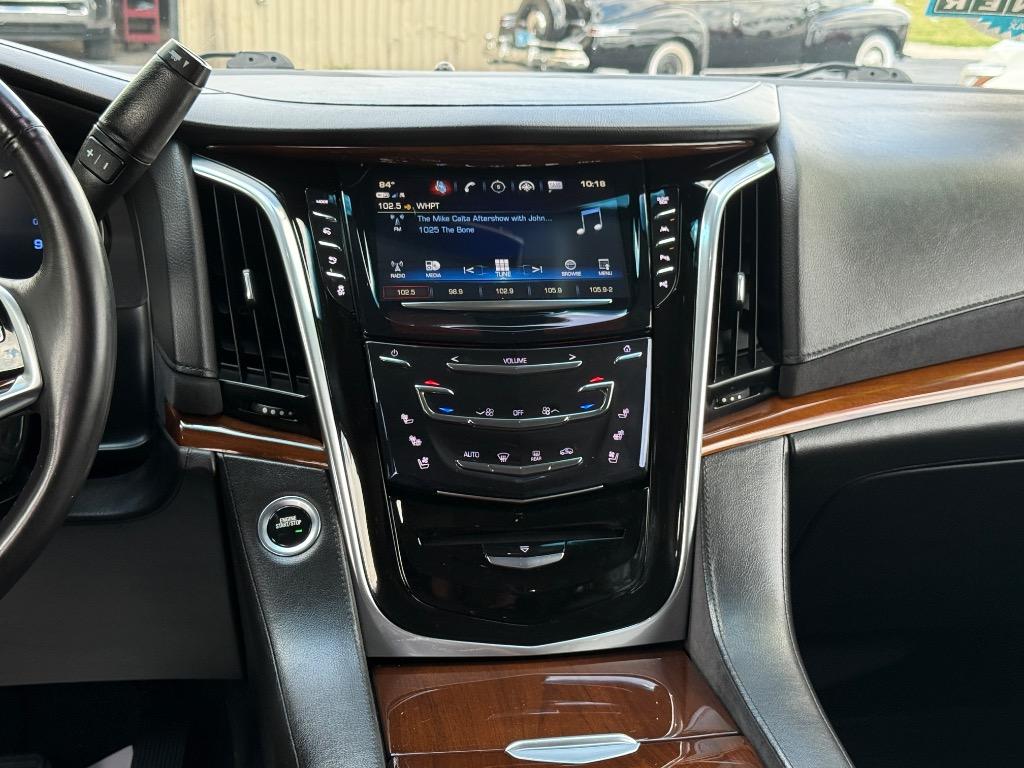 2019 Cadillac Escalade - $34,990