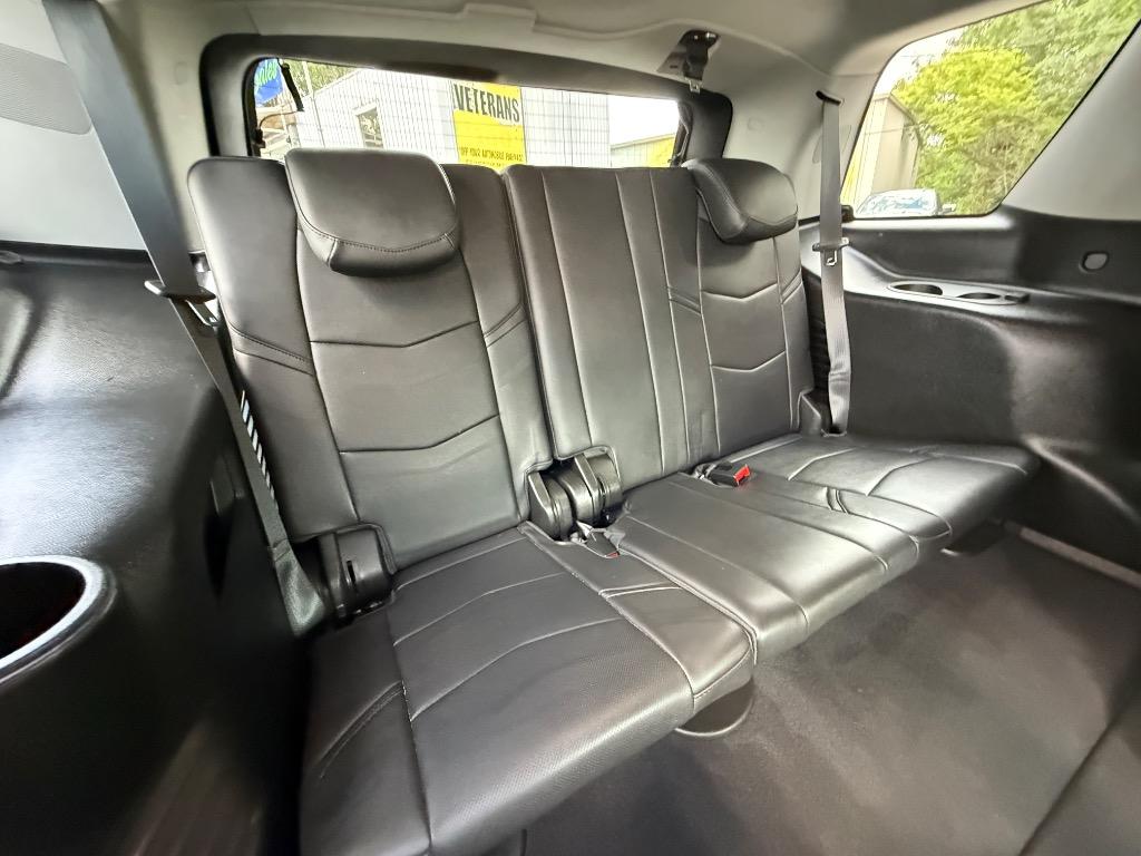 2019 Cadillac Escalade - $34,990
