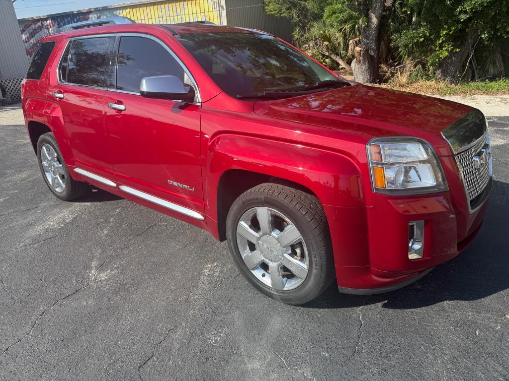 2014 GMC Terrain - $17,990