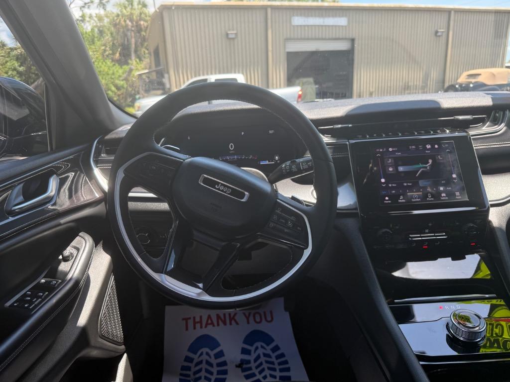 2023 Jeep Cherokee - $25,990