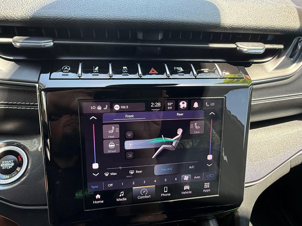 2023 Jeep Cherokee - $25,990