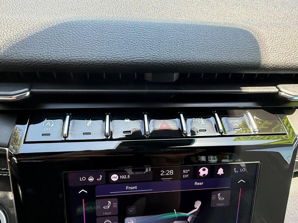 2023 Jeep Cherokee - $25,990