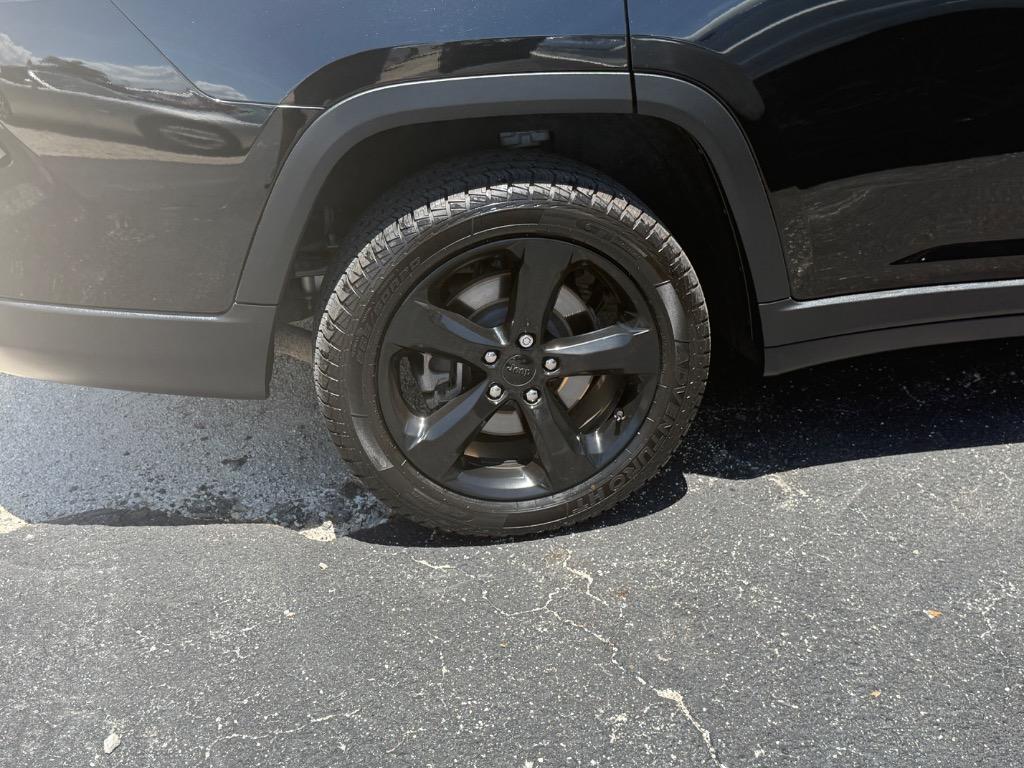 2023 Jeep Cherokee - $25,990