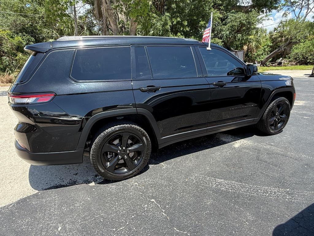 2023 Jeep Cherokee - $25,990
