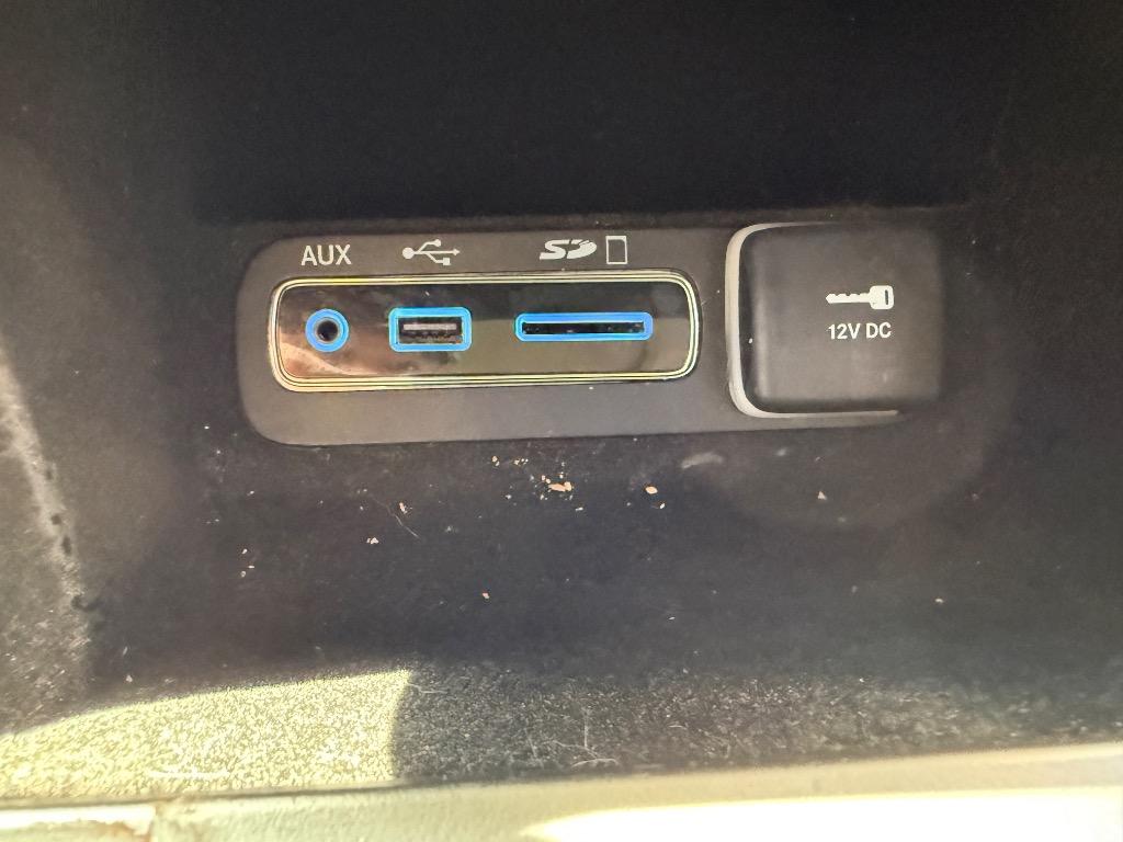 2017 Jeep Cherokee - $15,990