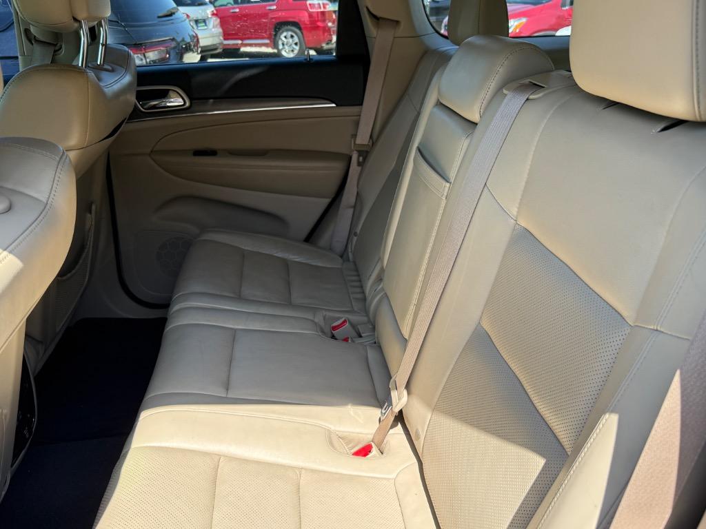 2017 Jeep Cherokee - $15,990