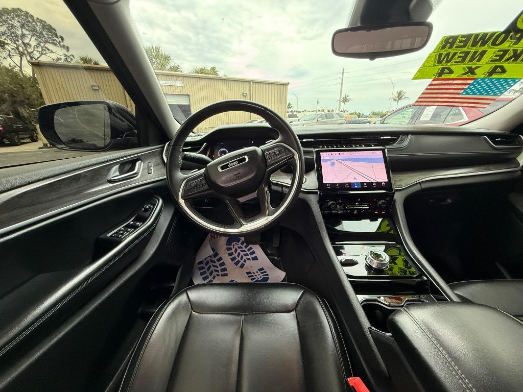2023 Jeep Cherokee - $26,990