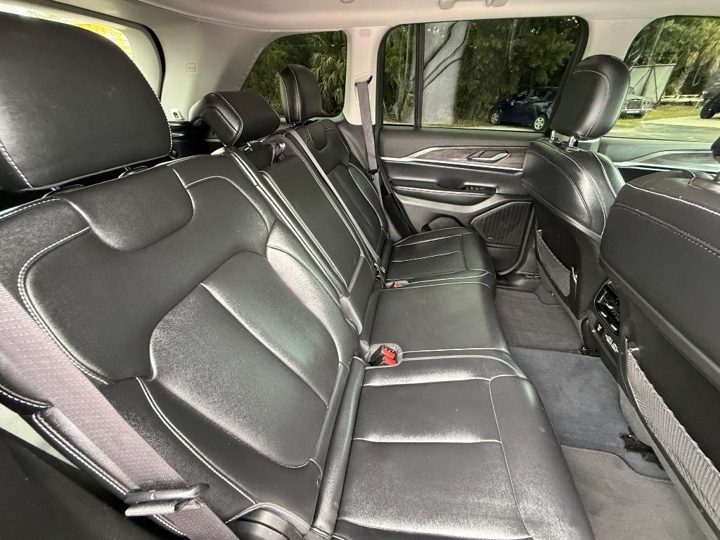 2023 Jeep Cherokee - $26,990