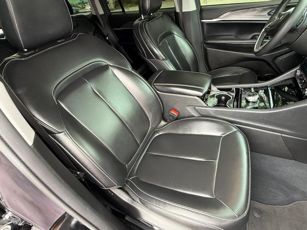 2023 Jeep Cherokee - $26,990