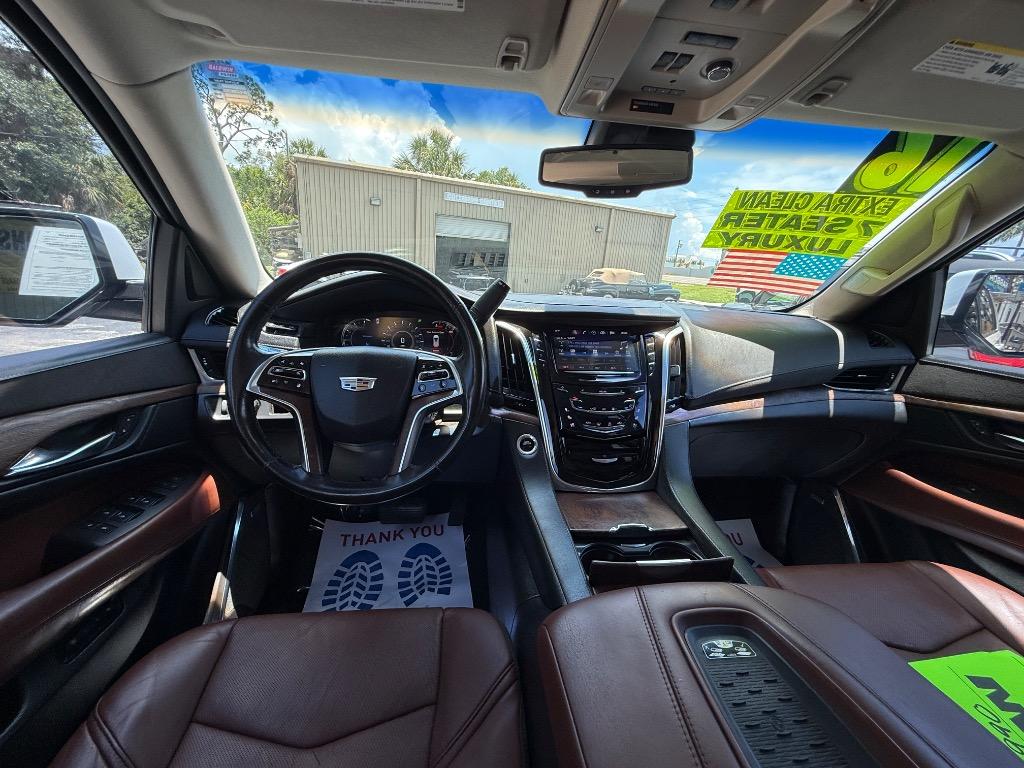 2016 Cadillac Escalade - $26,990