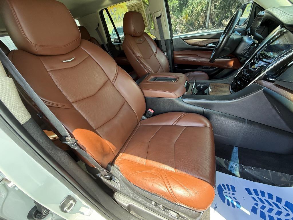 2016 Cadillac Escalade - $26,990