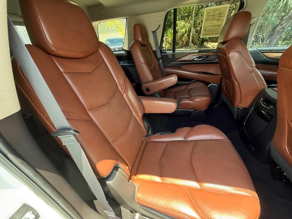 2016 Cadillac Escalade - $26,990