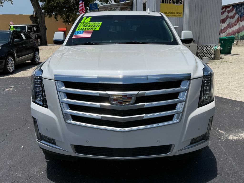 2016 Cadillac Escalade - $26,990