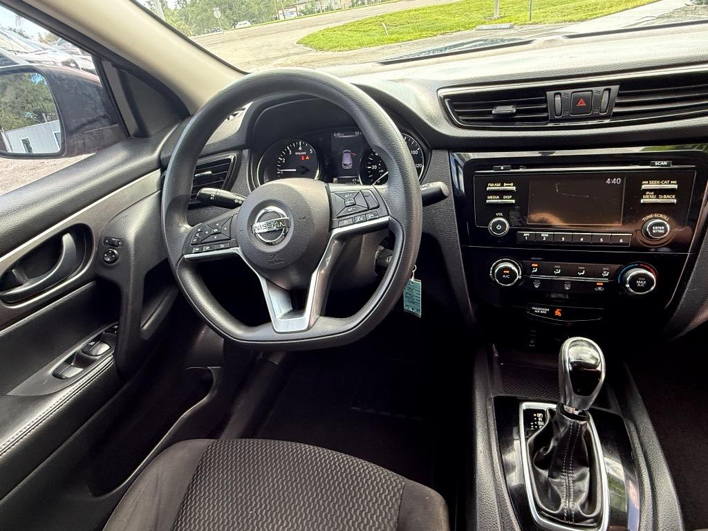 2017 Nissan Rogue - $4,990