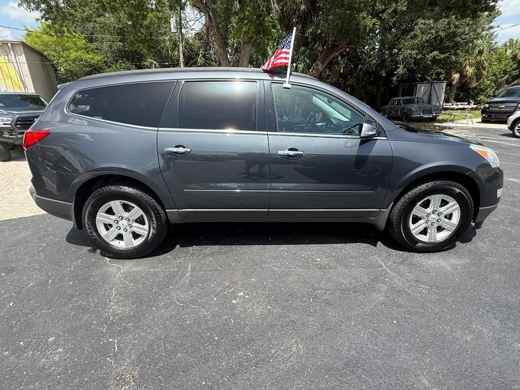 2012 Chevrolet Traverse - $12,990