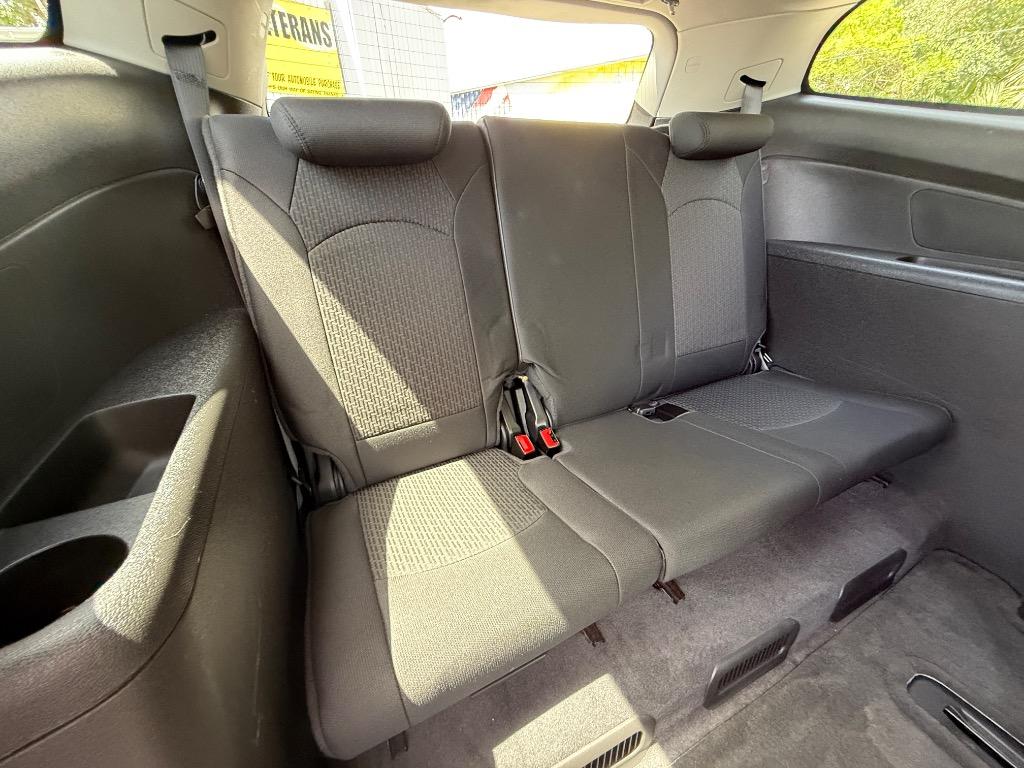2012 Chevrolet Traverse - $12,990