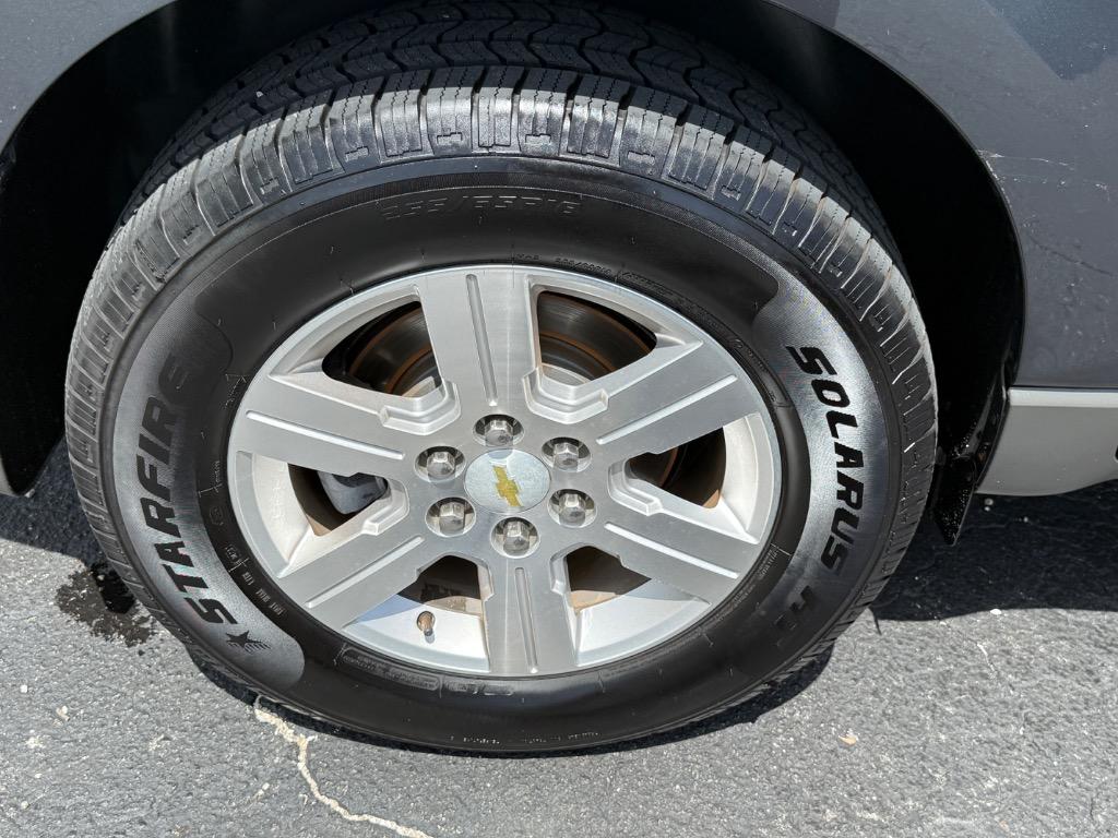 2012 Chevrolet Traverse - $12,990