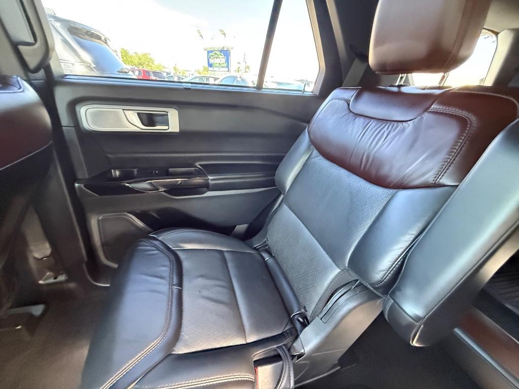 2021 Ford Explorer - $32,990