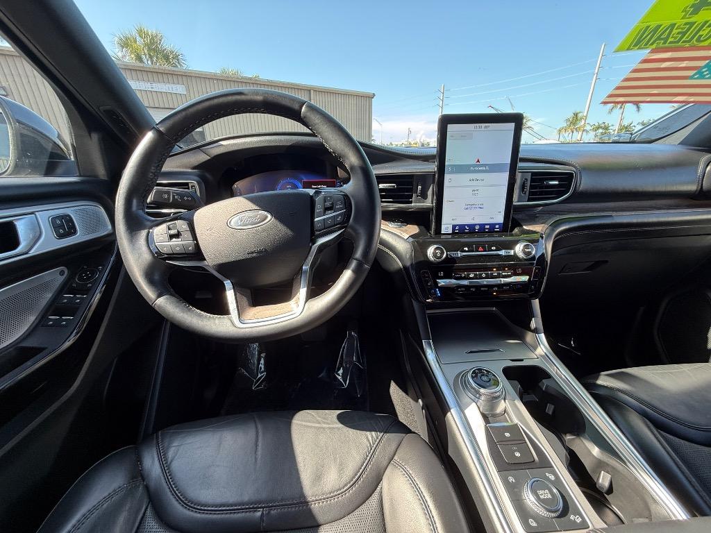2021 Ford Explorer - $32,990