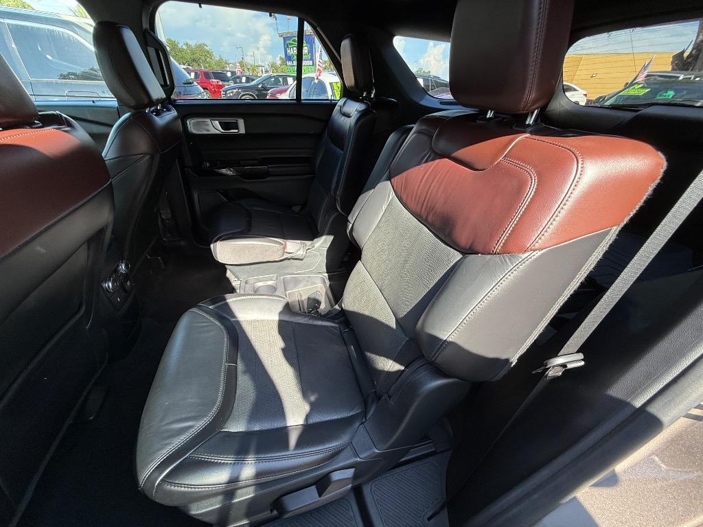 2021 Ford Explorer - $32,990