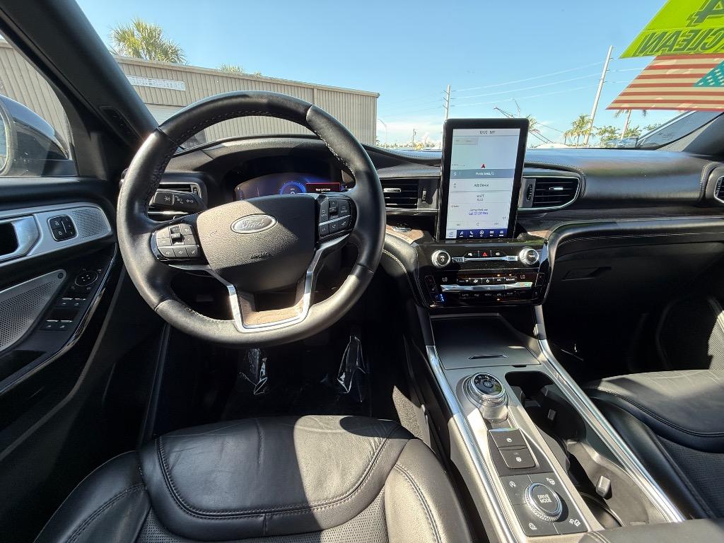 2021 Ford Explorer - $32,990