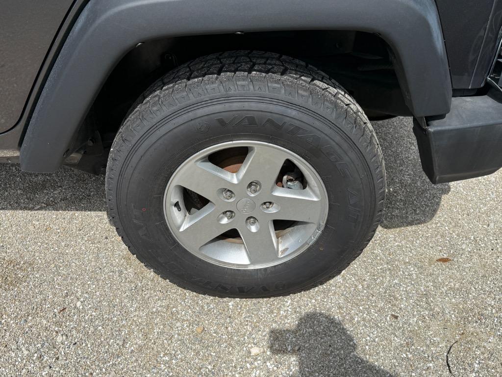 2017 Jeep Wrangler - $14,900