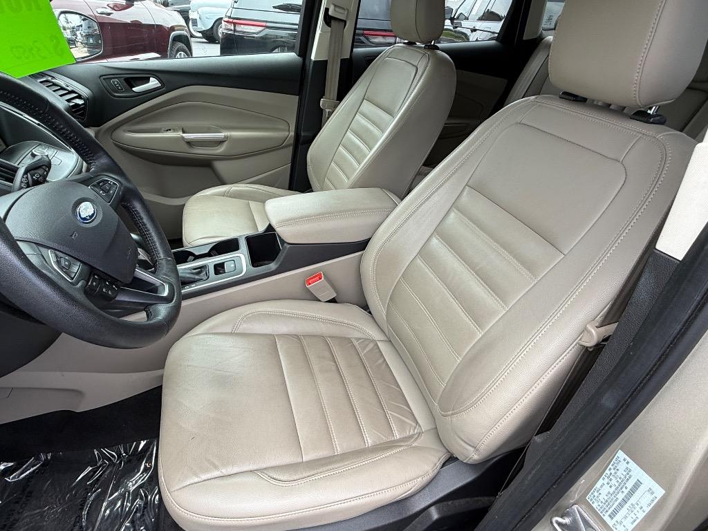 2018 Ford Escape - $15,990