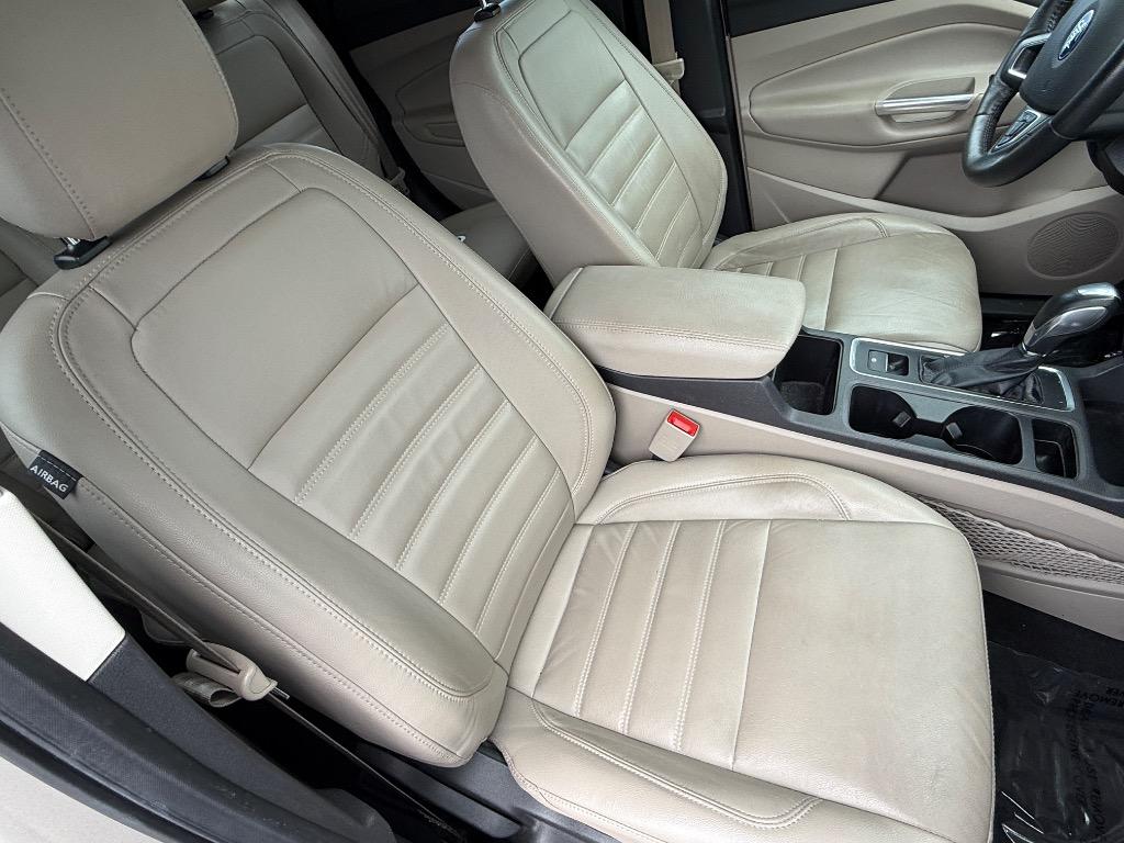 2018 Ford Escape - $15,990