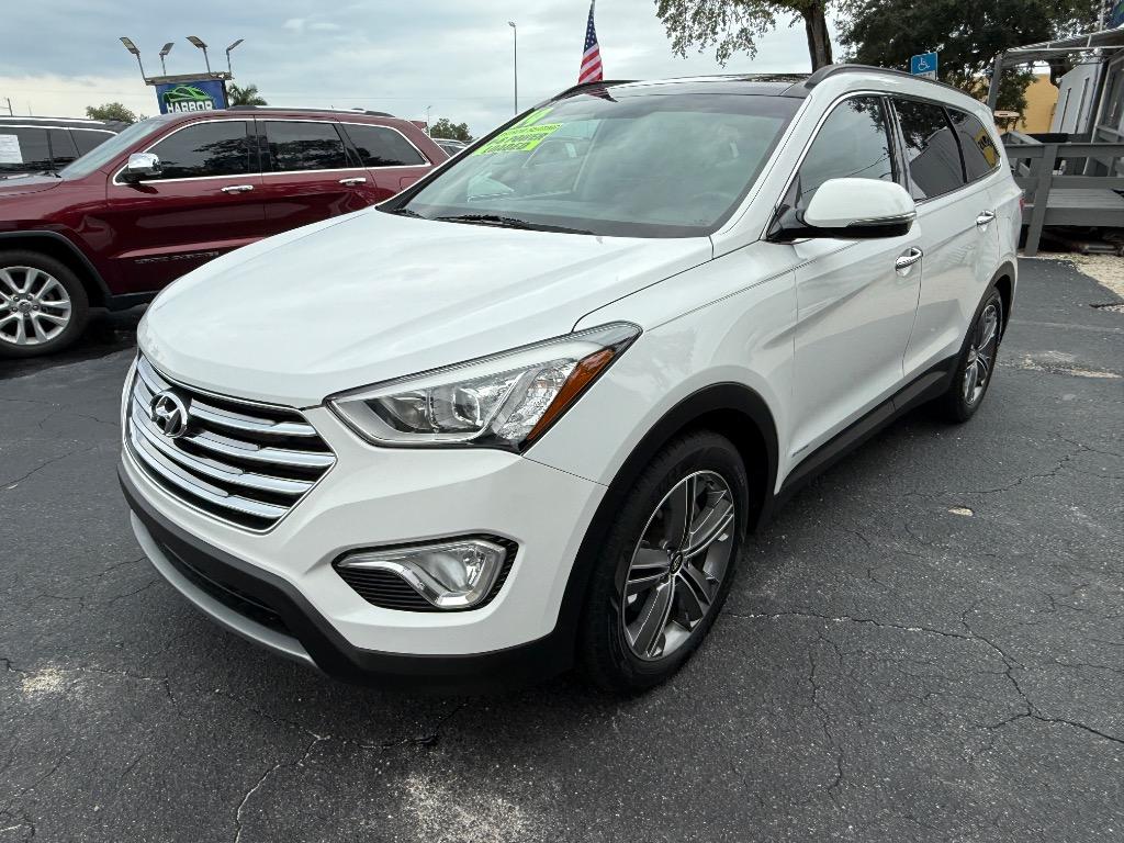 2014 Hyundai Santa Fe - $11,990