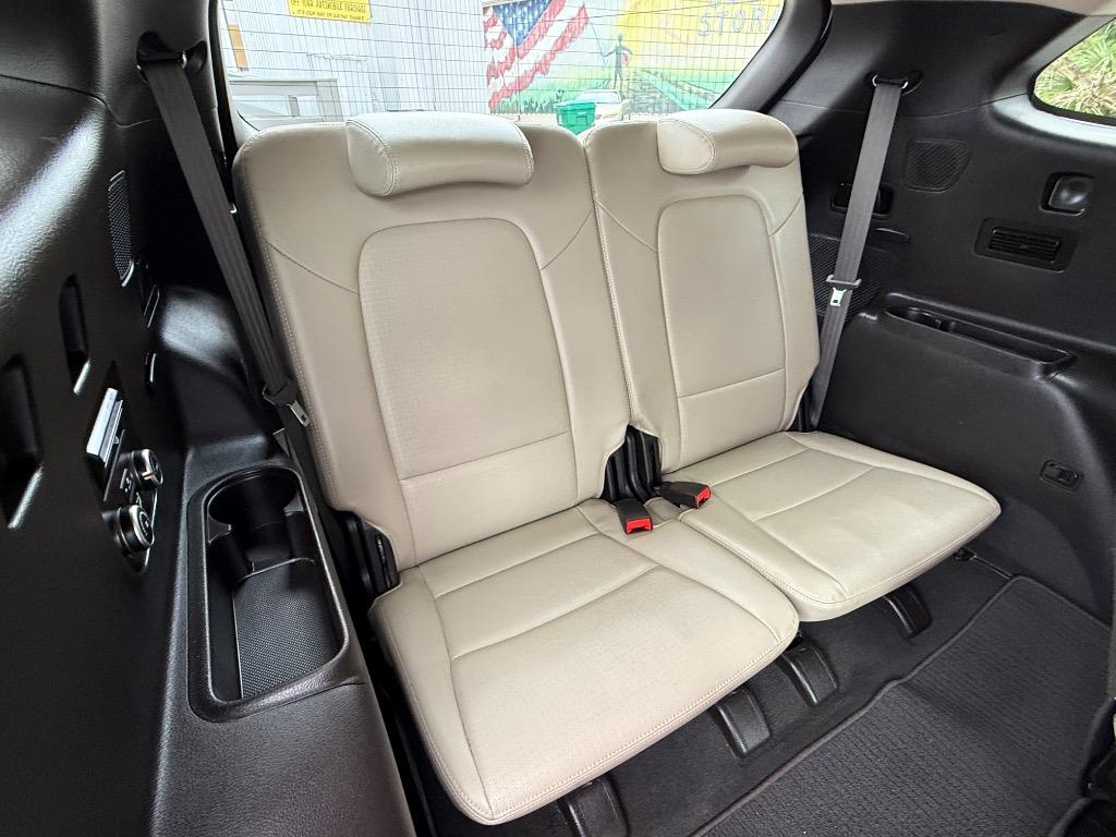 2014 Hyundai Santa Fe - $11,990
