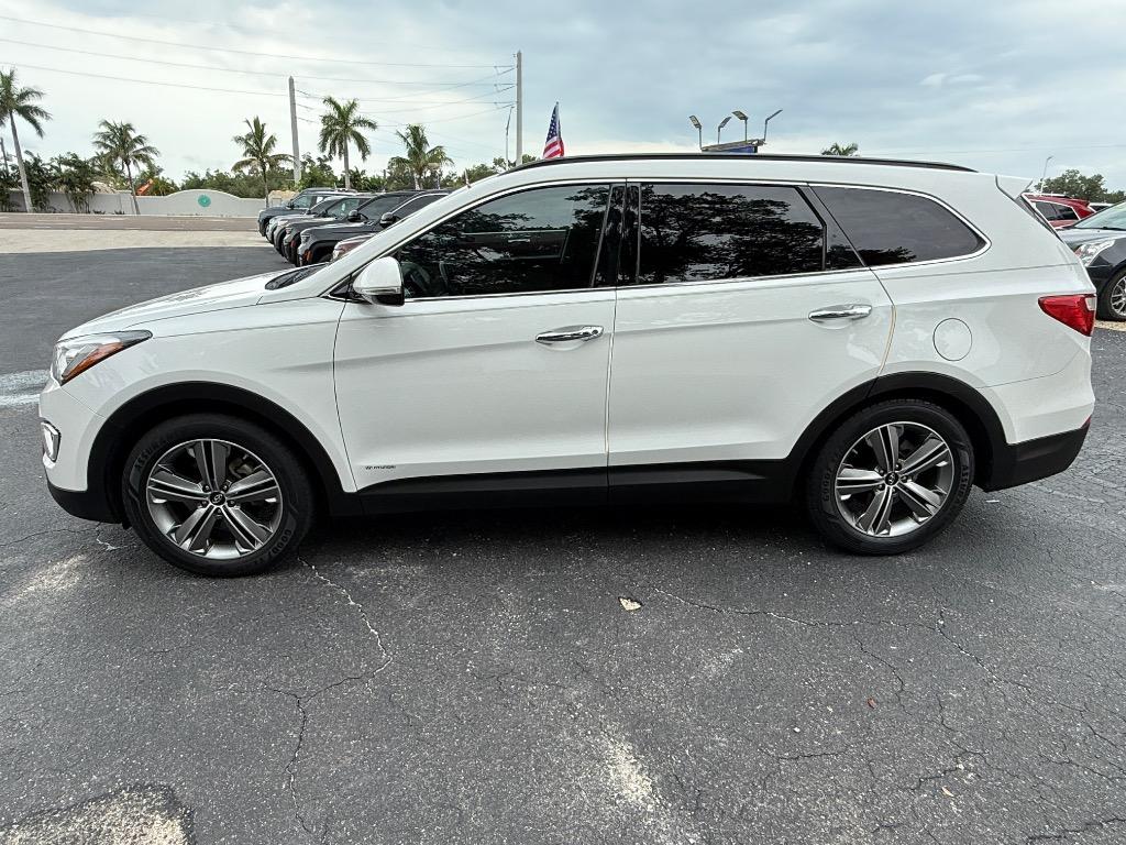 2014 Hyundai Santa Fe - $11,990