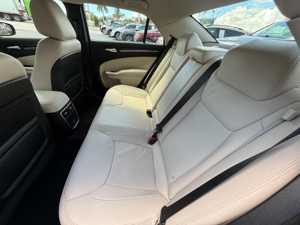 2017 Chrysler 300 - $19,990