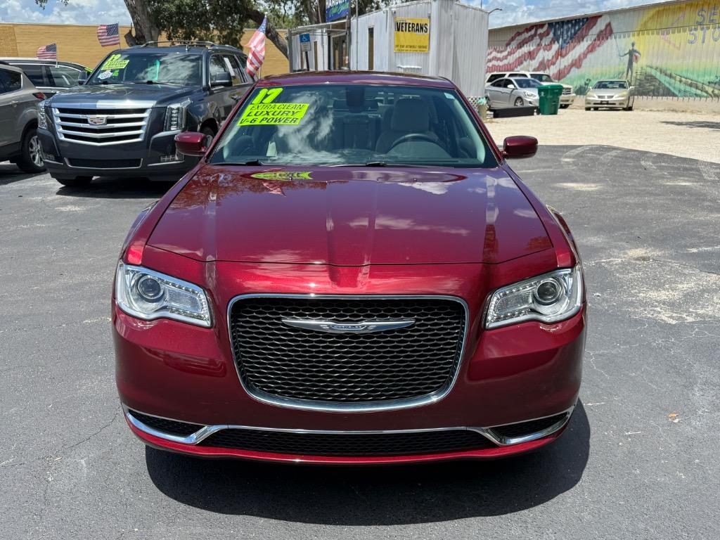 2017 Chrysler 300 - $19,990