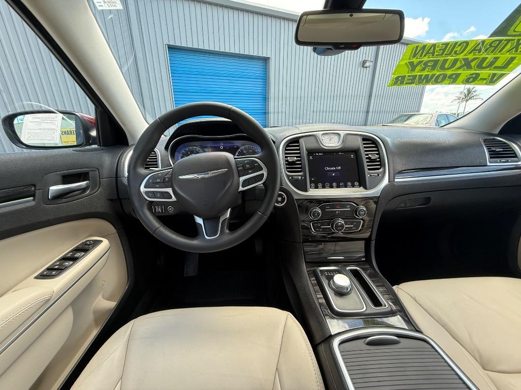 2017 Chrysler 300 - $19,990