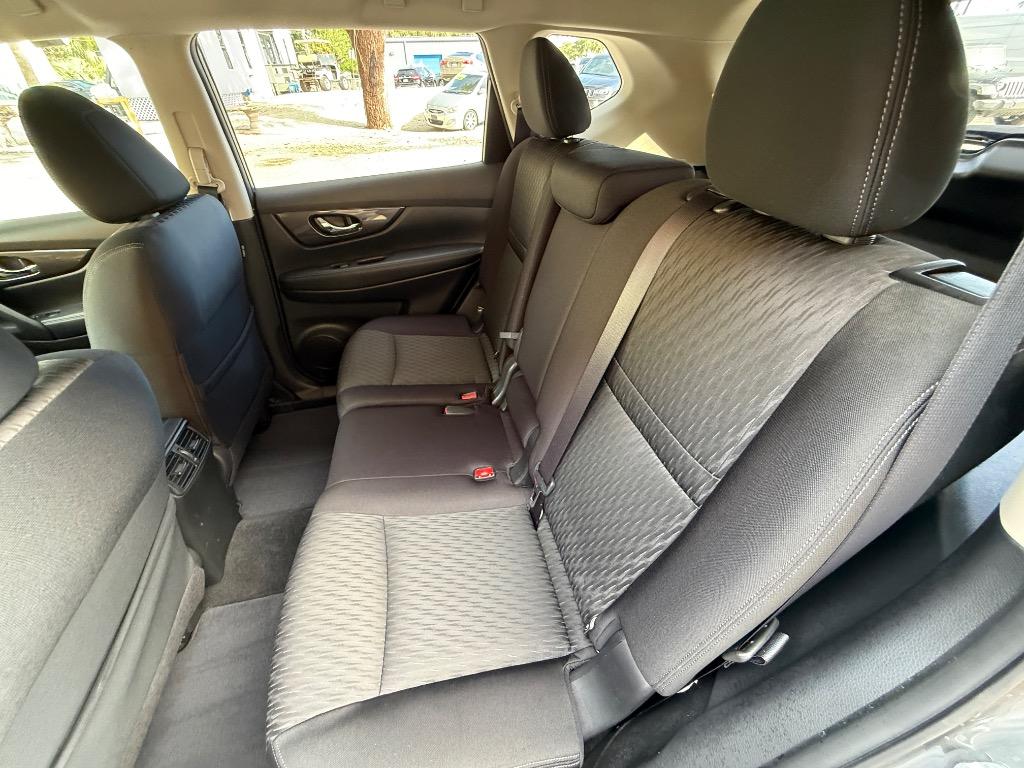 2019 Nissan Rogue - $17,750