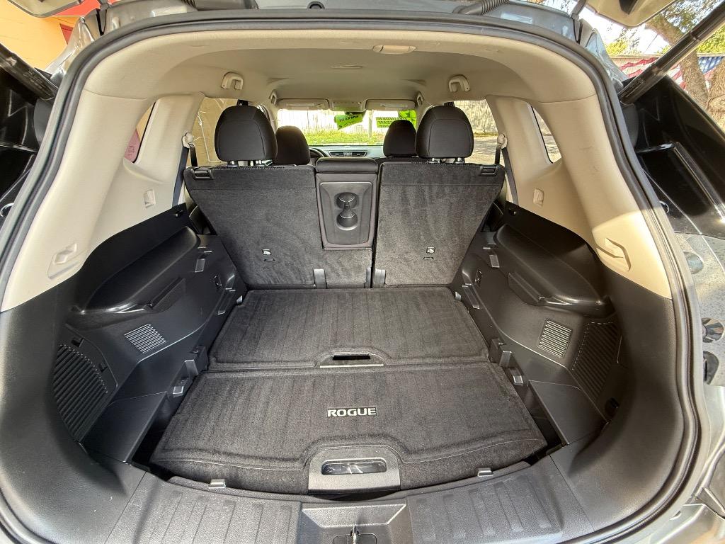 2019 Nissan Rogue - $17,750