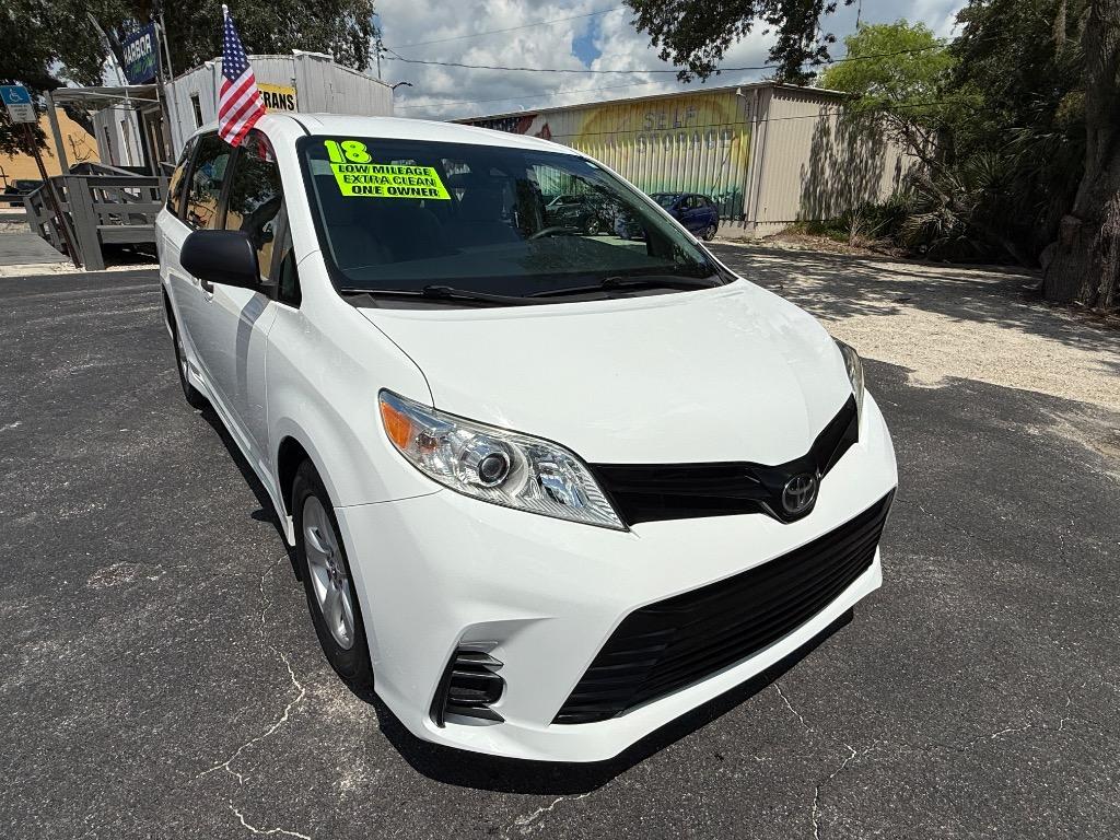 2018 Toyota Sienna L