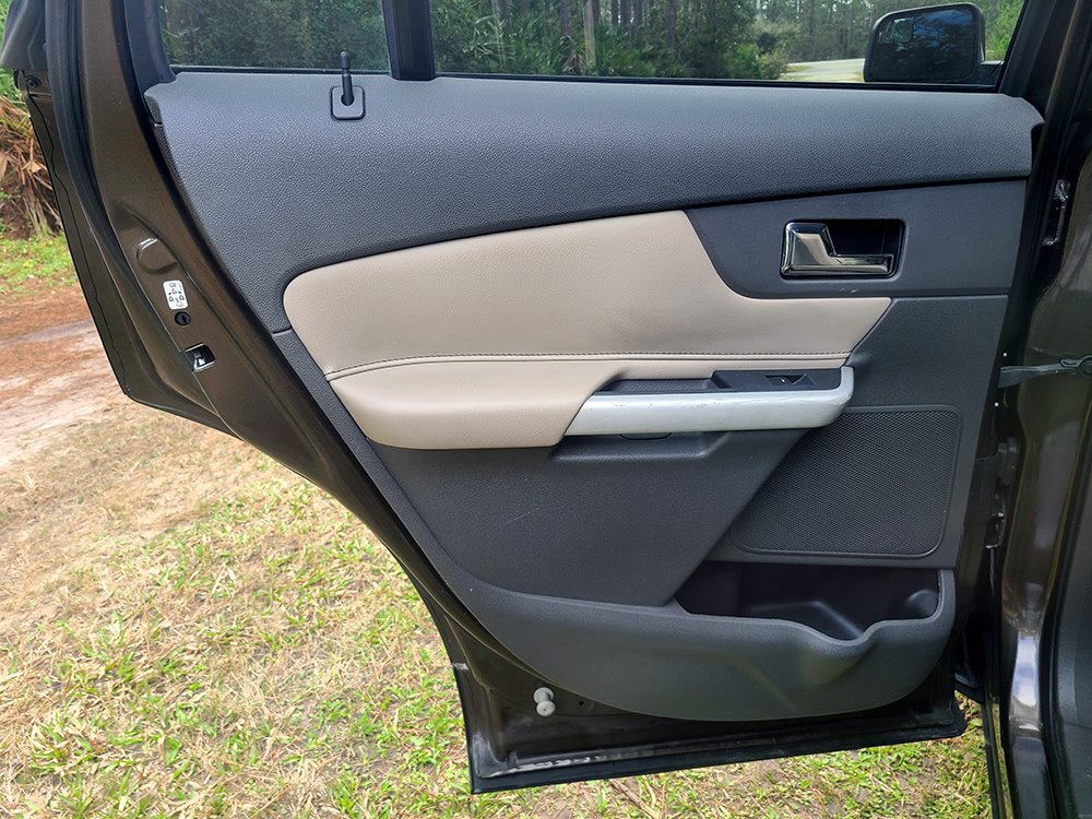2011 Ford Edge SEL photo