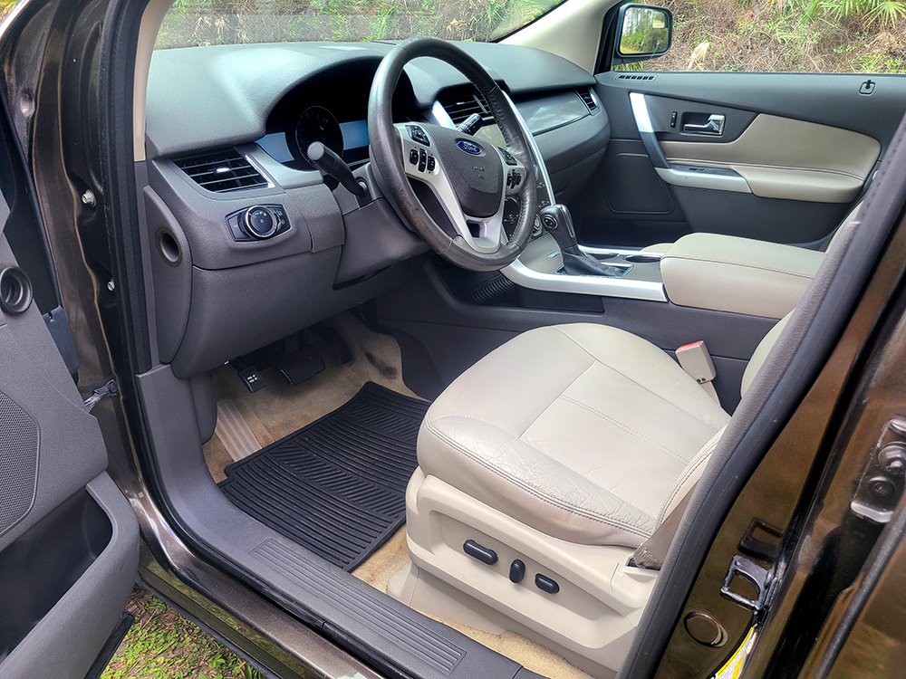 2011 Ford Edge SEL photo