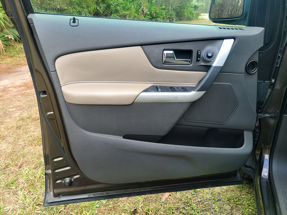 2011 Ford Edge SEL photo