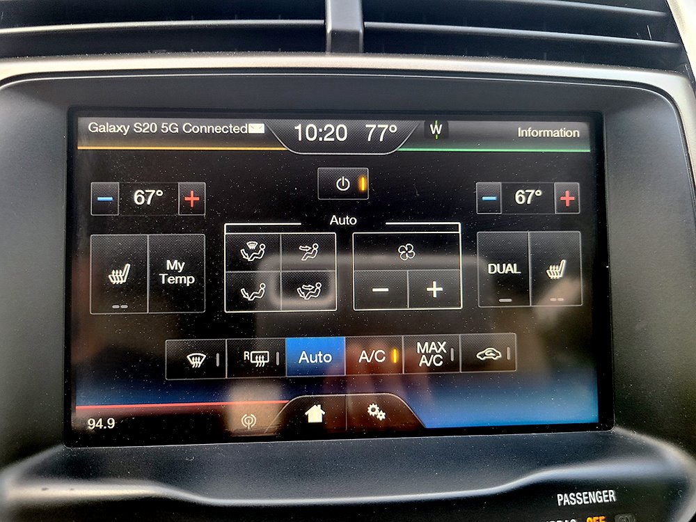 2011 Ford Edge SEL photo