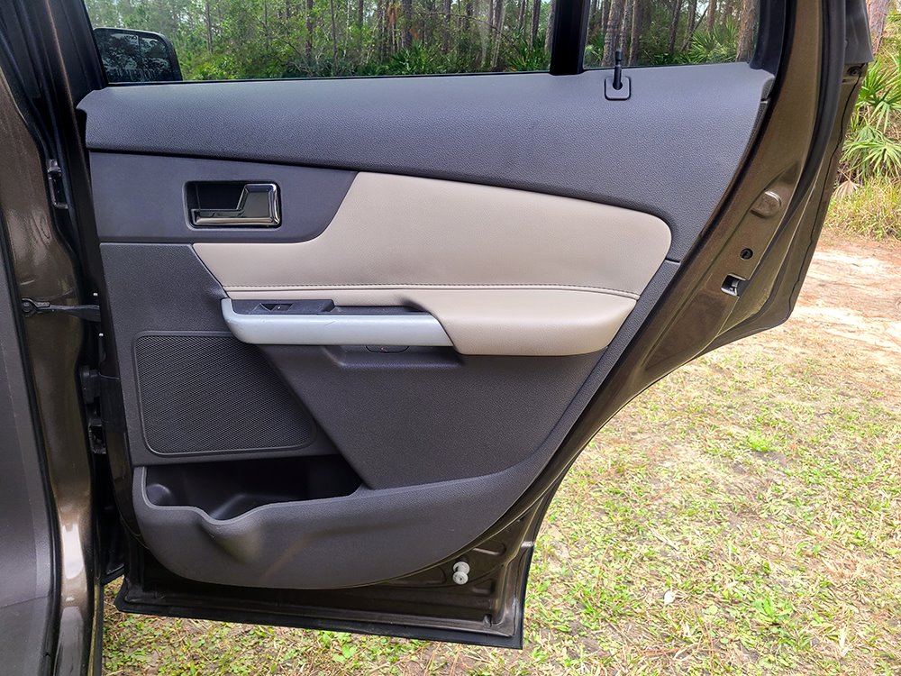 2011 Ford Edge SEL photo
