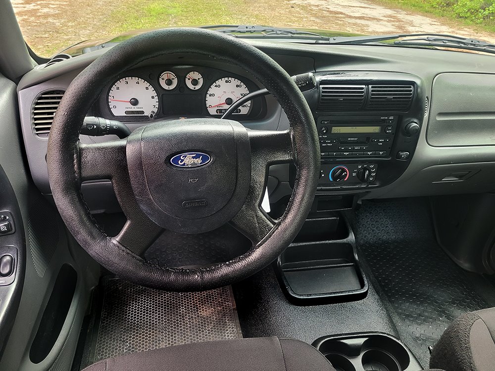 2004 Ford Ranger XL photo