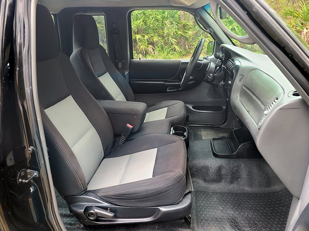 2004 Ford Ranger XL photo