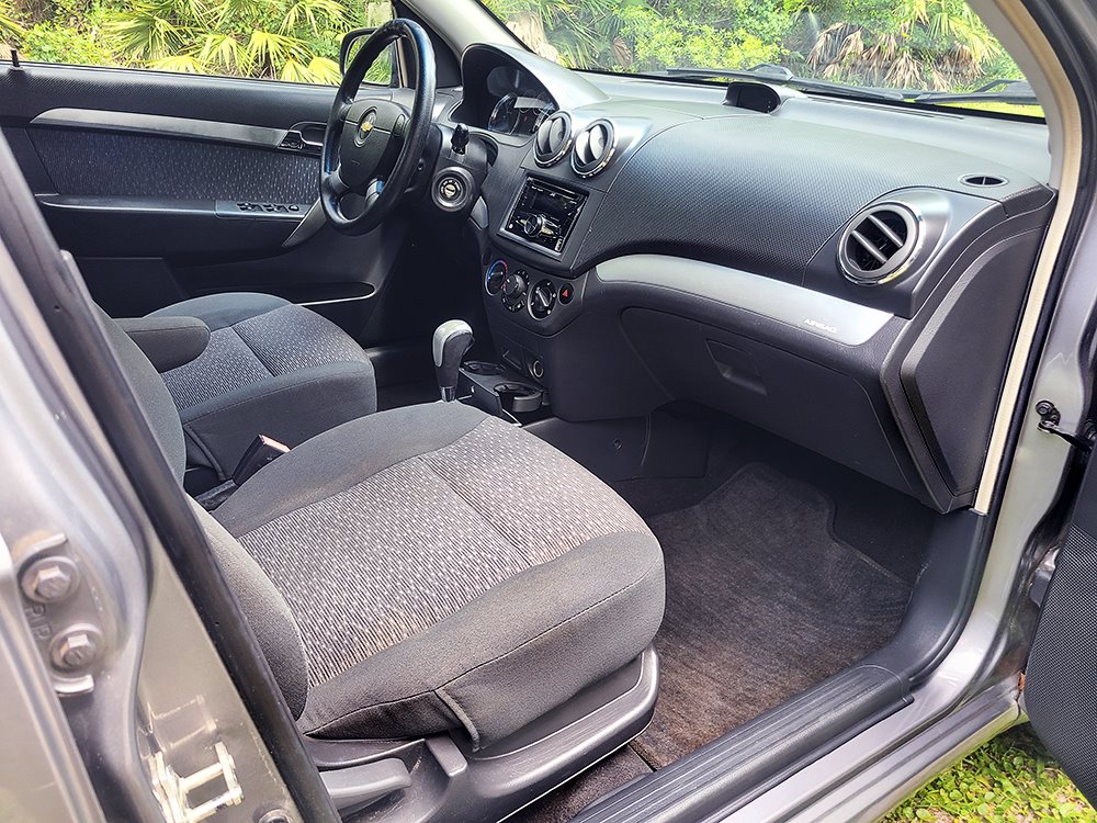 2011 Chevrolet Aveo - $3,250