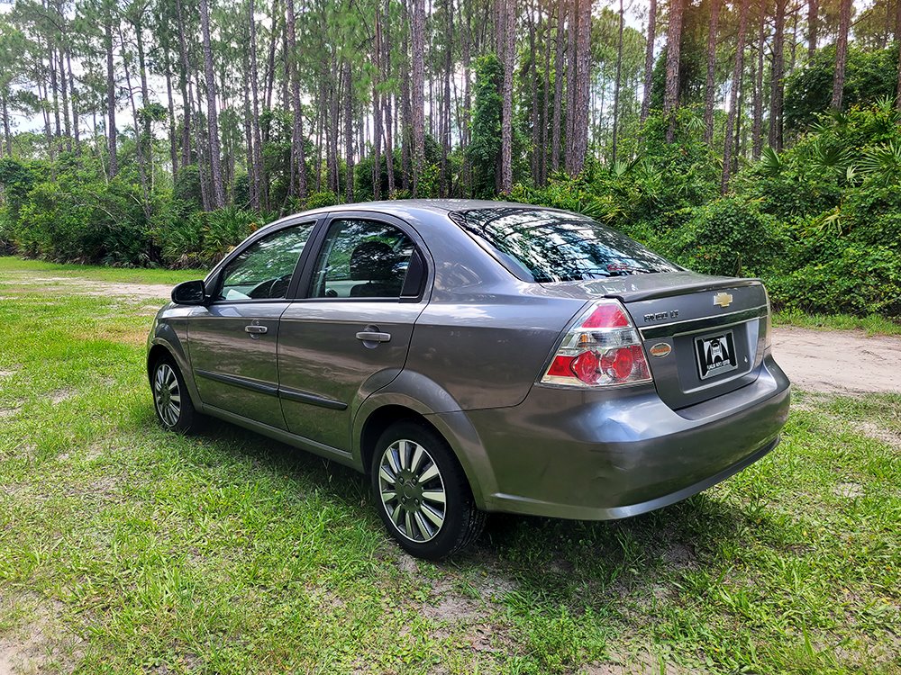 2011 Chevrolet Aveo - $3,250
