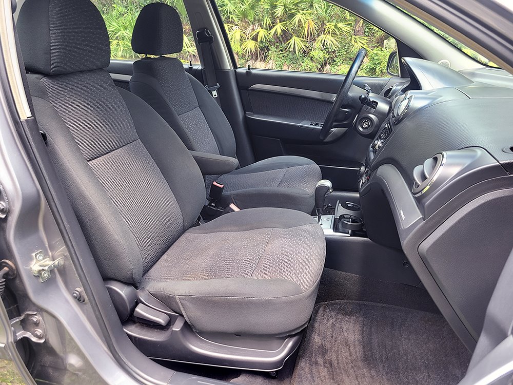 2011 Chevrolet Aveo - $3,250