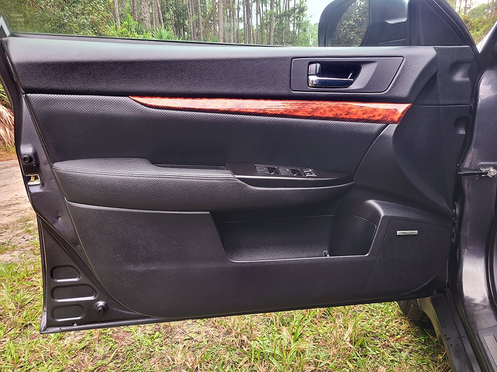 2011 Subaru Outback - $7,450